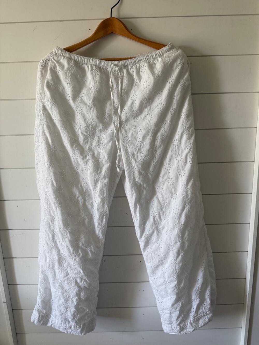 Abercrombie&Fitch White Eyelet Baggy Wide Leg Pants Womens Medium